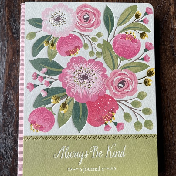 Ellie Claire Journals 🤩 - Picture 10 of 15